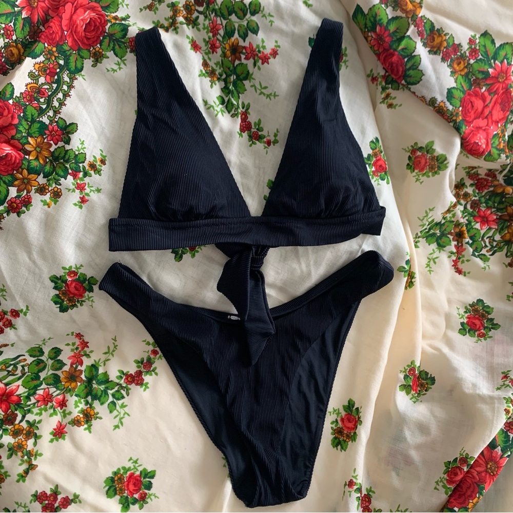 Ribbed Black Aerie Bikini